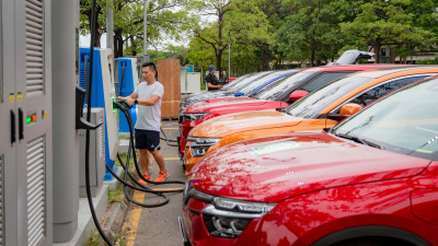 VINFAST MIỄN PHÍ SẠC PIN ĐẾN NĂM 2027 – TRI ÂN KHÁCH HÀNG, VÌ TƯƠNG LAI XANH